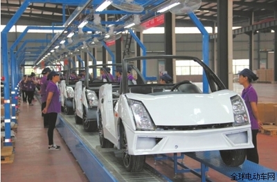 自貢第一款微型電動跑車問世,5塊錢可以跑100公里-全球電動車網